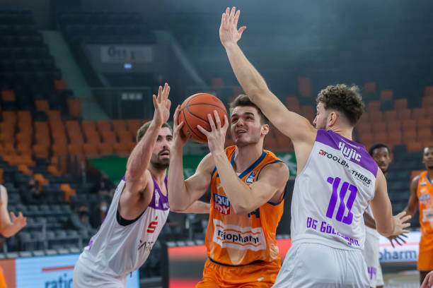 如哈兰德和 如哈兰德和