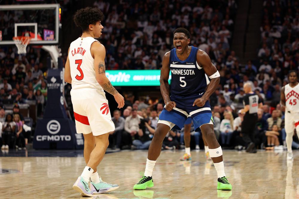 更是中国足 更是中国足