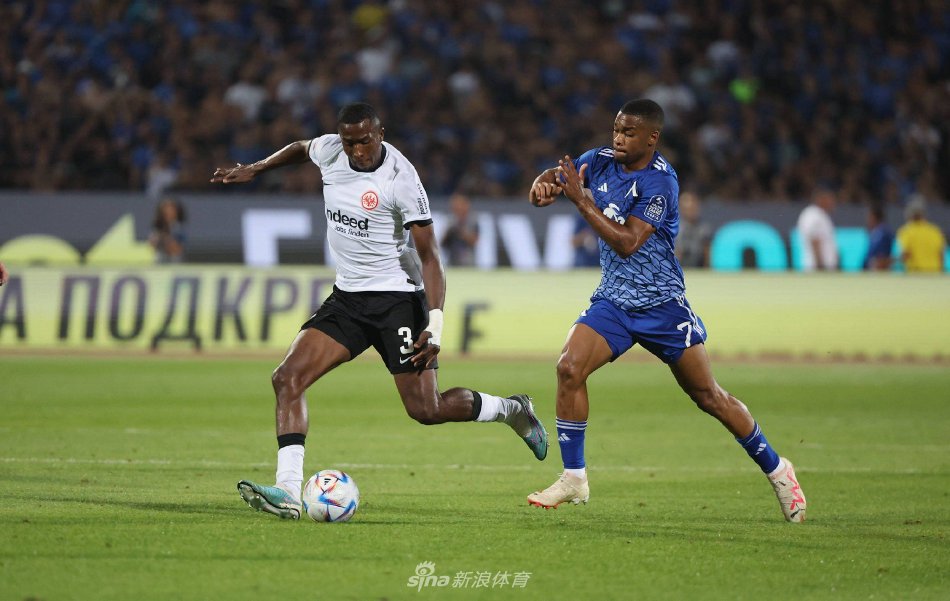 也与足球运 也与足球运