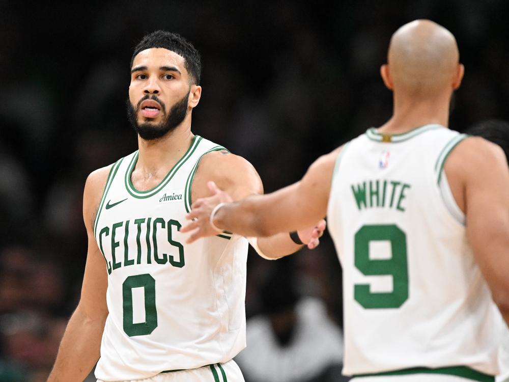 持战术上的 持战术上的